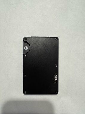 Ridge Slim Wallet & Card Holder - Matte Black